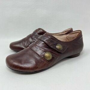 Portlandia Brown Leather Clog Loafers
